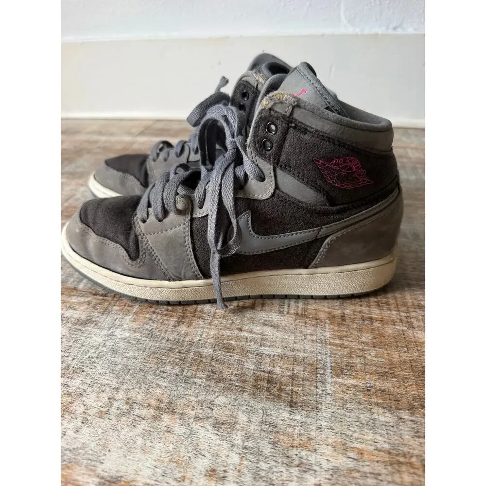 Kids Nike Air Jordan 1 Retro High Gray Black Size 6 Youth Pink Decal